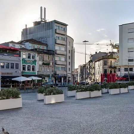 Poveiros Center *
