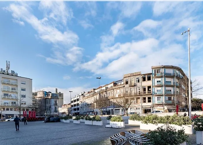 Poveiros Center 公寓 *